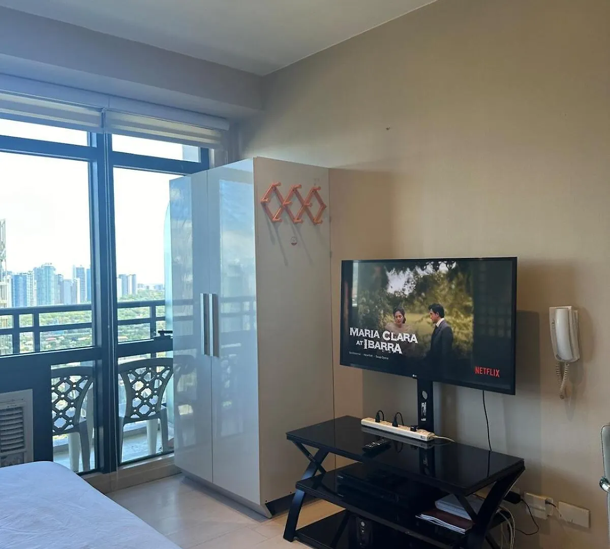Studio Unit With Balcony In The Gramercy Residences Manila 0*,